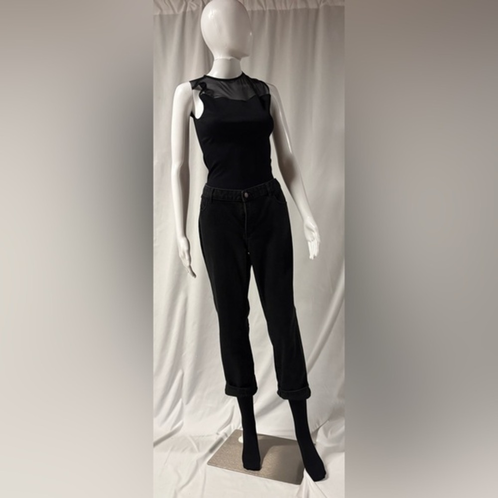 P12 Natural Fit Slim Leg Stylish Black Denim Jeans